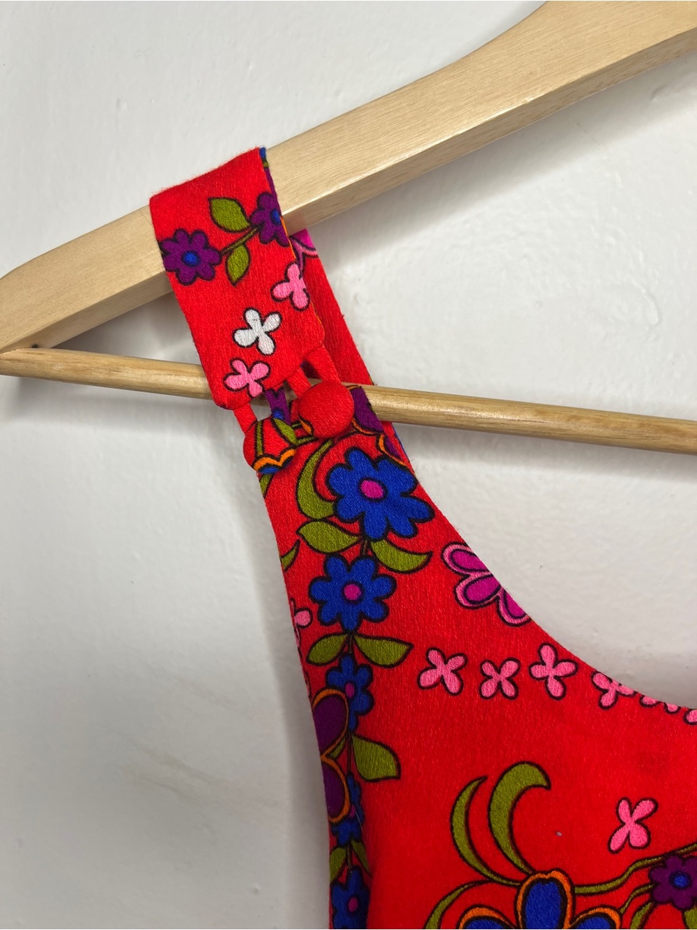 Sun Mates Hawaii Red Floral Dress with Multicolor Blooms - Picture 4 of 5
